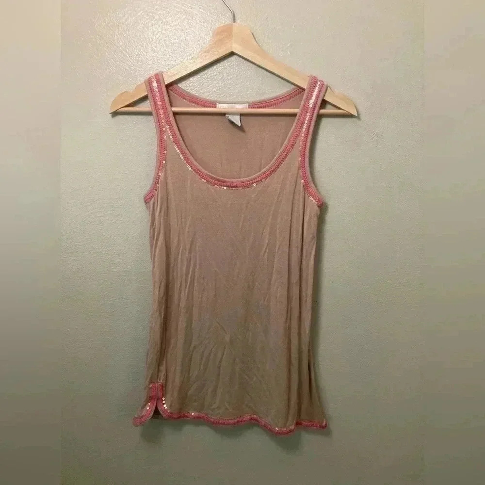Design history pink tank‎ top
